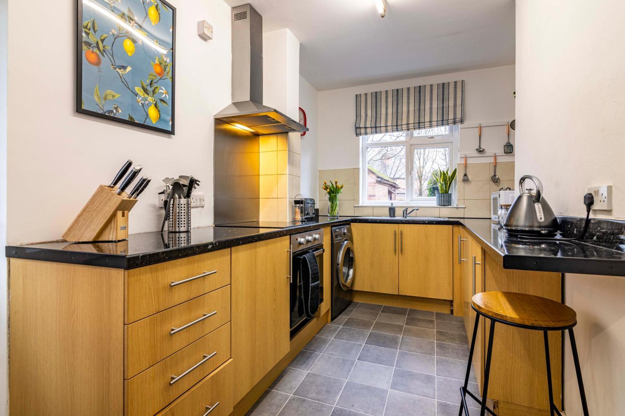 Lovely 4Bdr Home- Off Street Parking Sleeps 7 Nottingham Kültér fotó