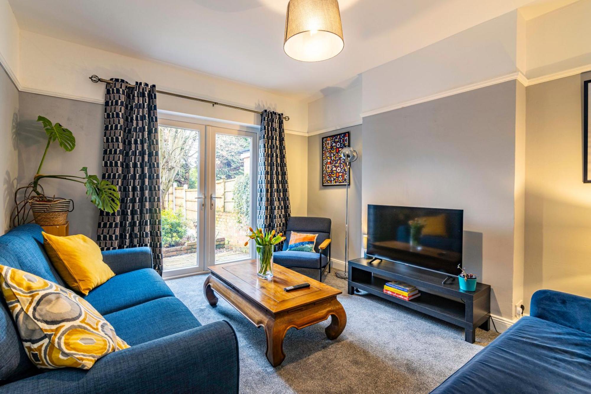 Lovely 4Bdr Home- Off Street Parking Sleeps 7 Nottingham Kültér fotó