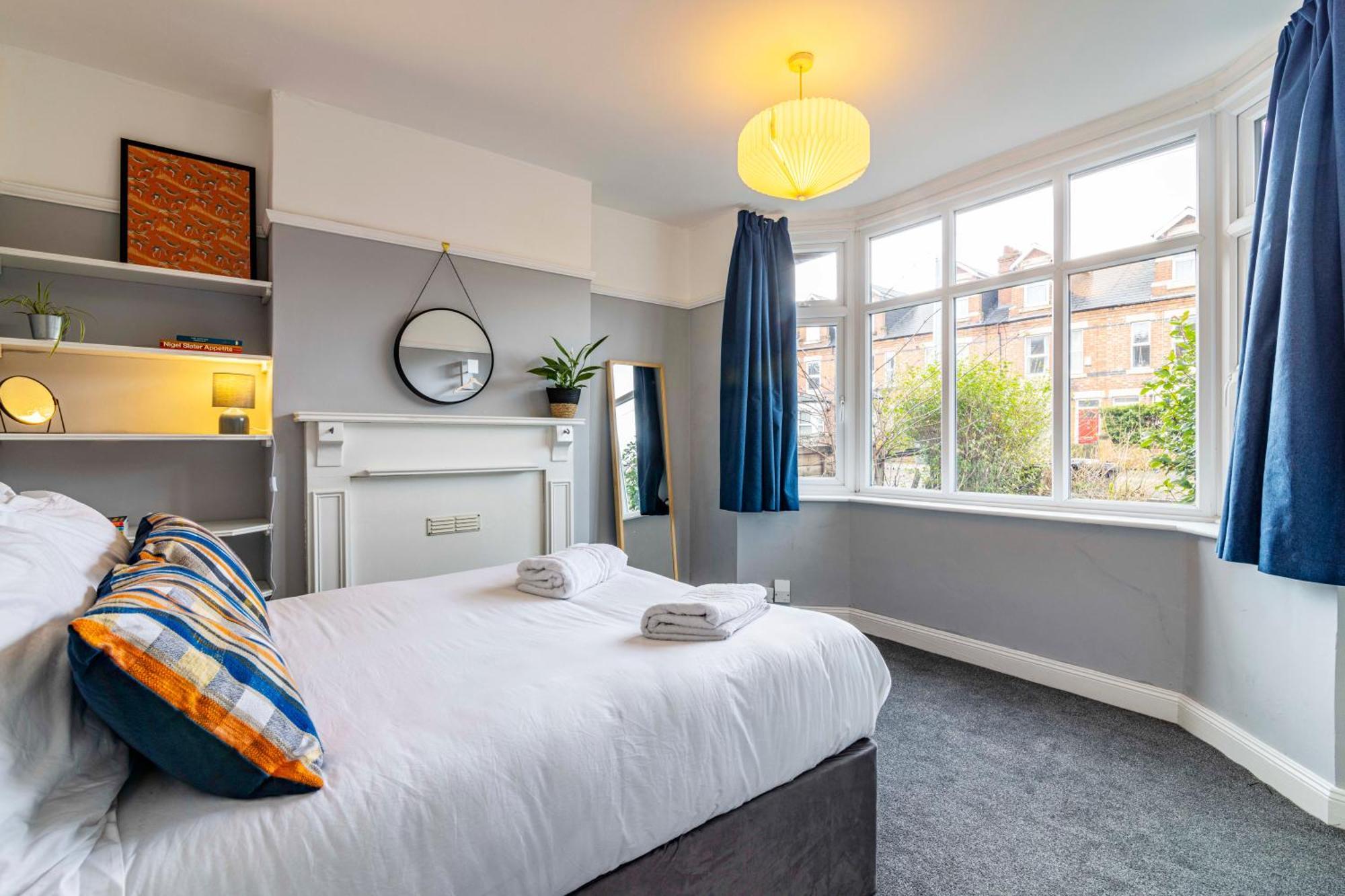 Lovely 4Bdr Home- Off Street Parking Sleeps 7 Nottingham Kültér fotó