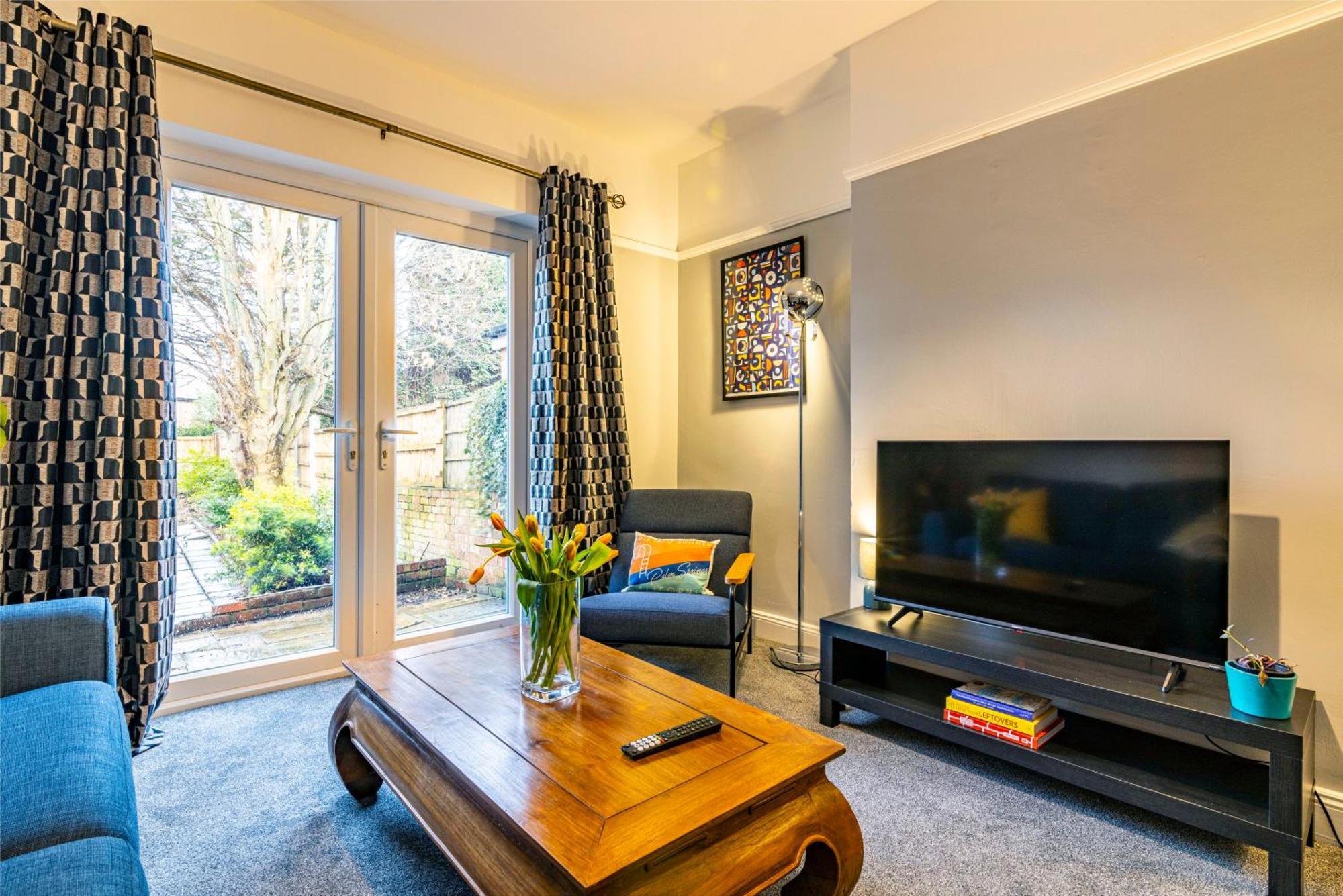 Lovely 4Bdr Home- Off Street Parking Sleeps 7 Nottingham Kültér fotó