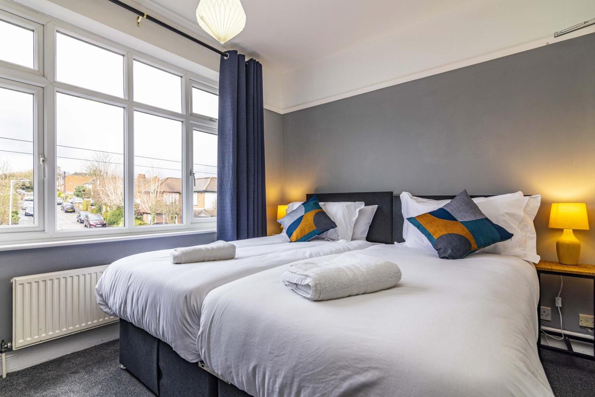 Lovely 4Bdr Home- Off Street Parking Sleeps 7 Nottingham Kültér fotó