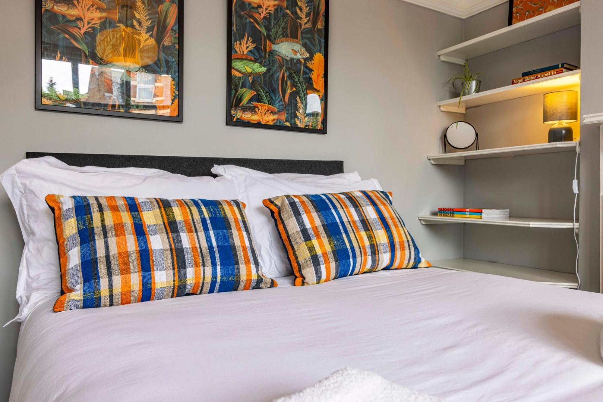 Lovely 4Bdr Home- Off Street Parking Sleeps 7 Nottingham Kültér fotó