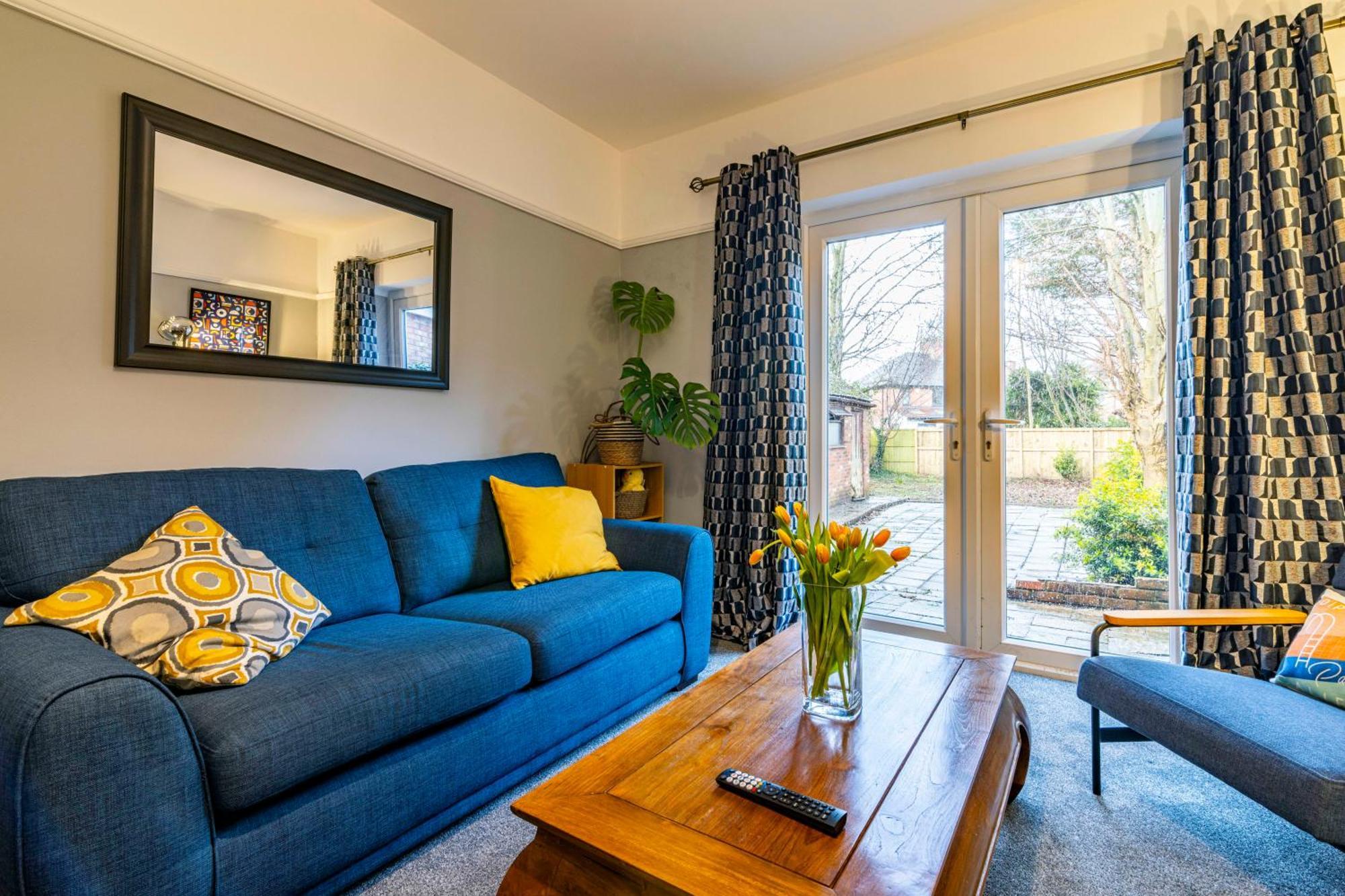 Lovely 4Bdr Home- Off Street Parking Sleeps 7 Nottingham Kültér fotó